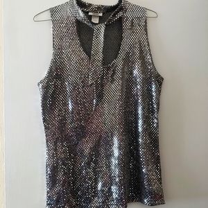 Janana's vintage sequined shell with the at neck 1x